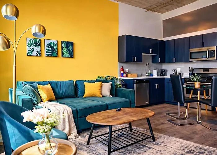 Convenient 2br In Prime Location With Gym Access & Optional Parking Near Mccormick Place And Soldier Field *